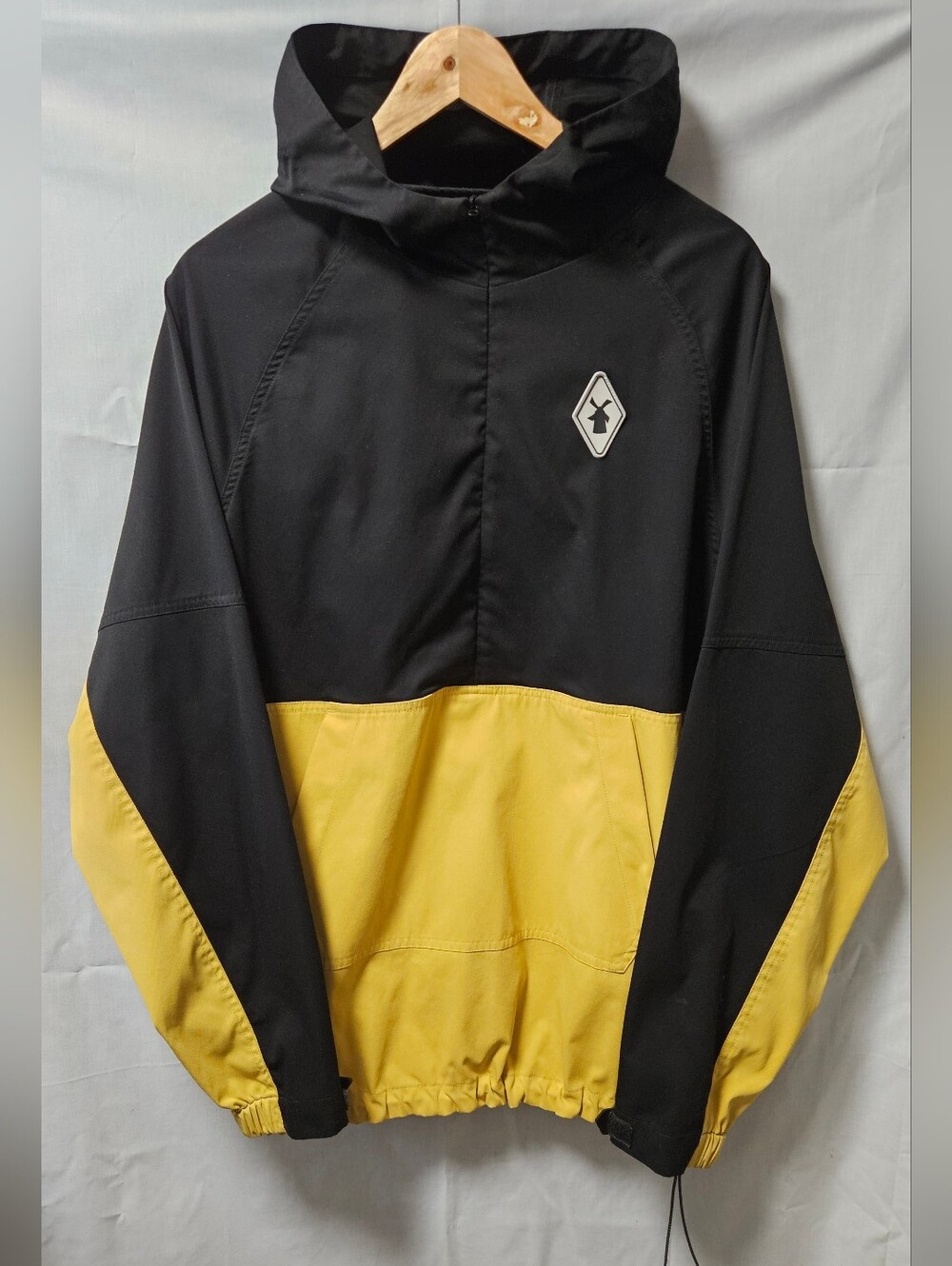 Dutch Bros Black And Yellow Pullover Polyester Jacket sz L